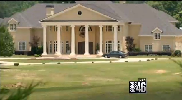 Creflo Dollar's Georgia mansion
